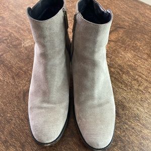 Women's Aquatalia Tisha Suede Ankle Bootie, Size 8